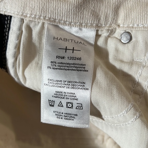 Habitual Jeans- Marina in Natural (size 24) - Picture 5 of 6